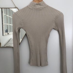 Vintage long sleeves knit top
